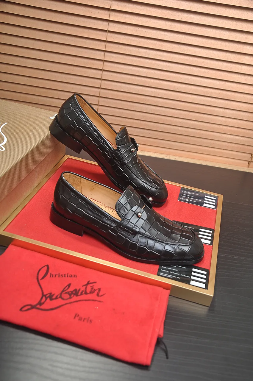 Men's shoes 💰620💶 [Chrstian Loubotin] Red-soled shoes 💋Original mold opening, the highest version on the market, purely handmade ➕Imported cowhide uppers, first-layer water-dyed cowhide lining! Original EU high-gloss outsole. 38 to 45 (45 customized)